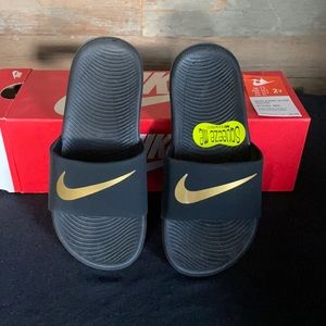 Nike Black/Gold Kawa Slide 2Y